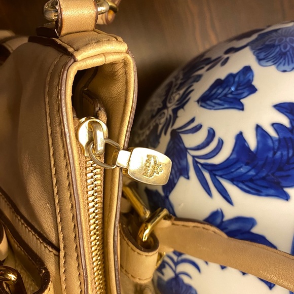 MCM Two way handbag - Picture 10 of 14